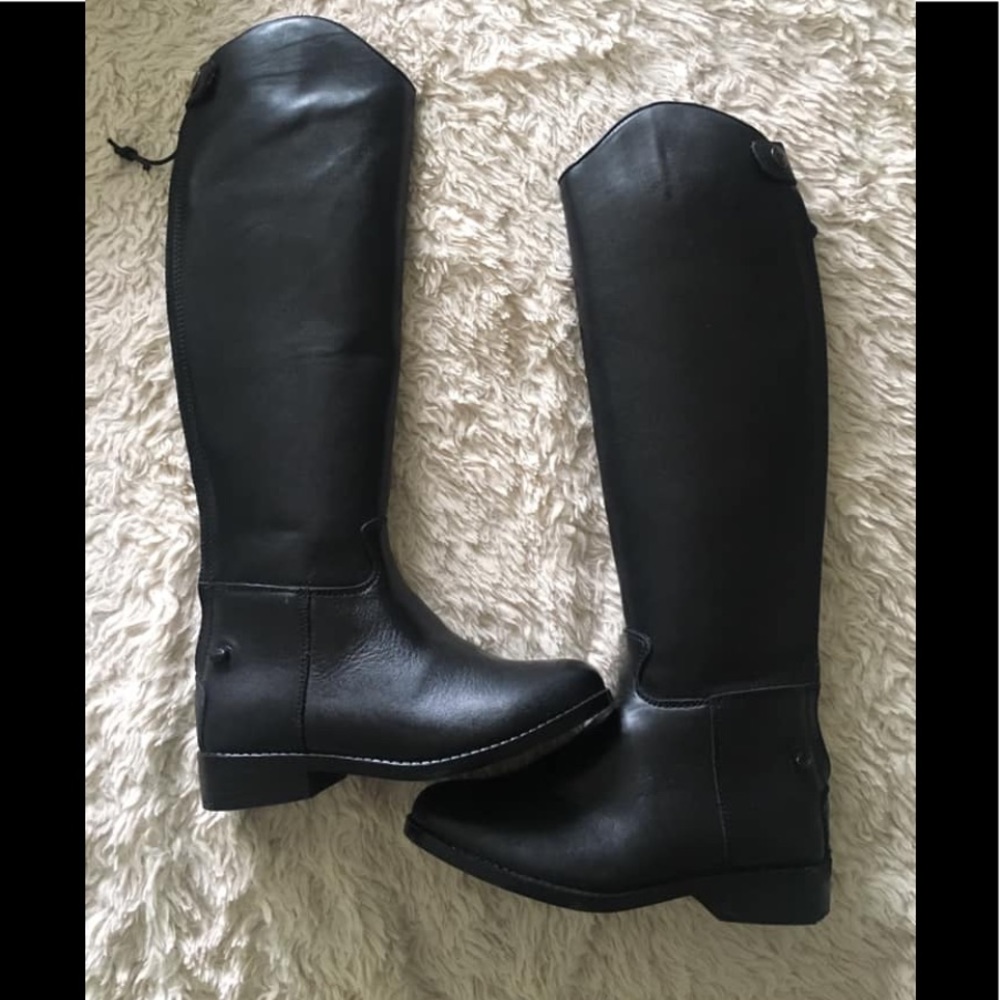 Brand New (never worn!) Dublin Show Boots